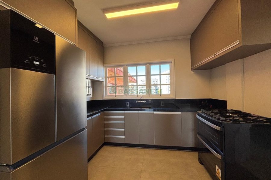 Apto Mobiliado com 300m², 4 dormitórios, 2 vagas, no bairro Jardim América em Caxias do Sul para Alugar ou Comprar