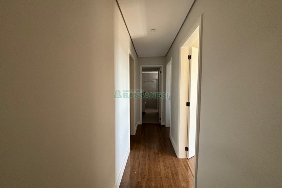 Apto Mobiliado com 300m², 4 dormitórios, 2 vagas, no bairro Jardim América em Caxias do Sul para Alugar ou Comprar