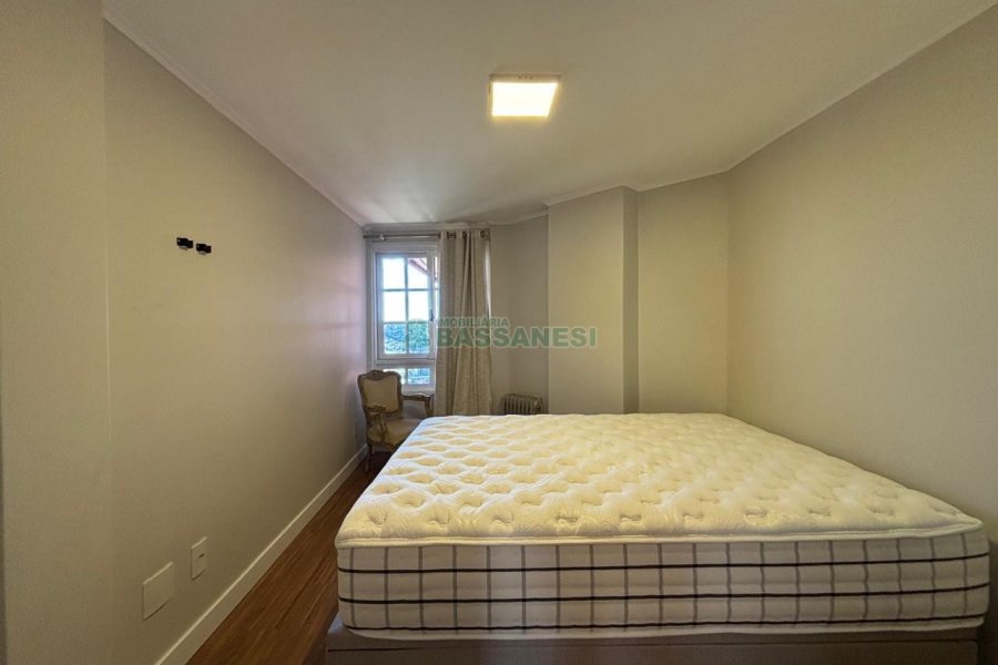 Apto Mobiliado com 300m², 4 dormitórios, 2 vagas, no bairro Jardim América em Caxias do Sul para Alugar ou Comprar