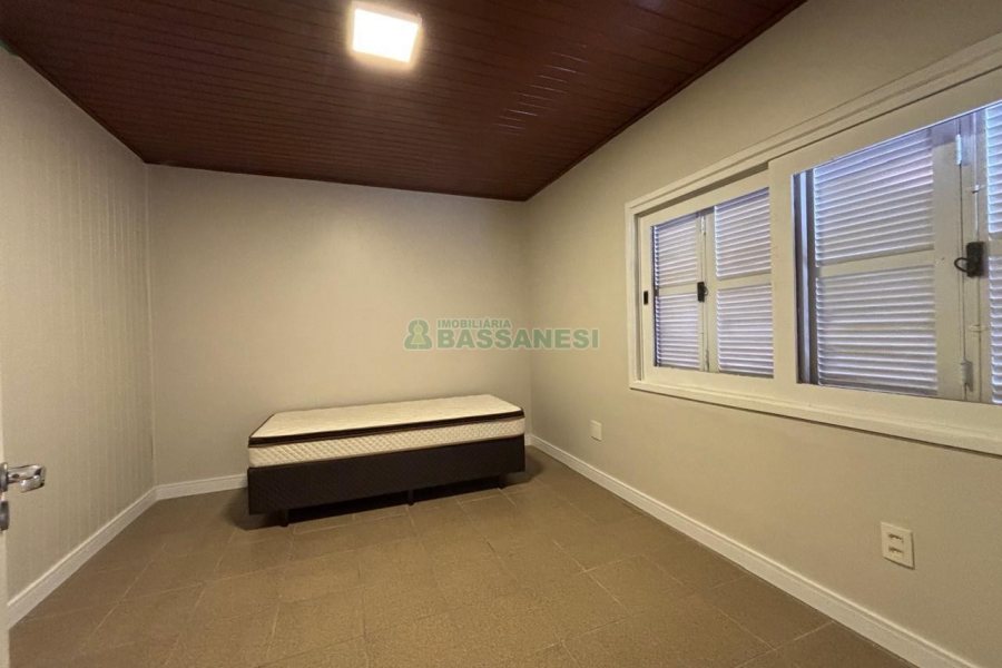 Apto Mobiliado com 300m², 4 dormitórios, 2 vagas, no bairro Jardim América em Caxias do Sul para Alugar ou Comprar