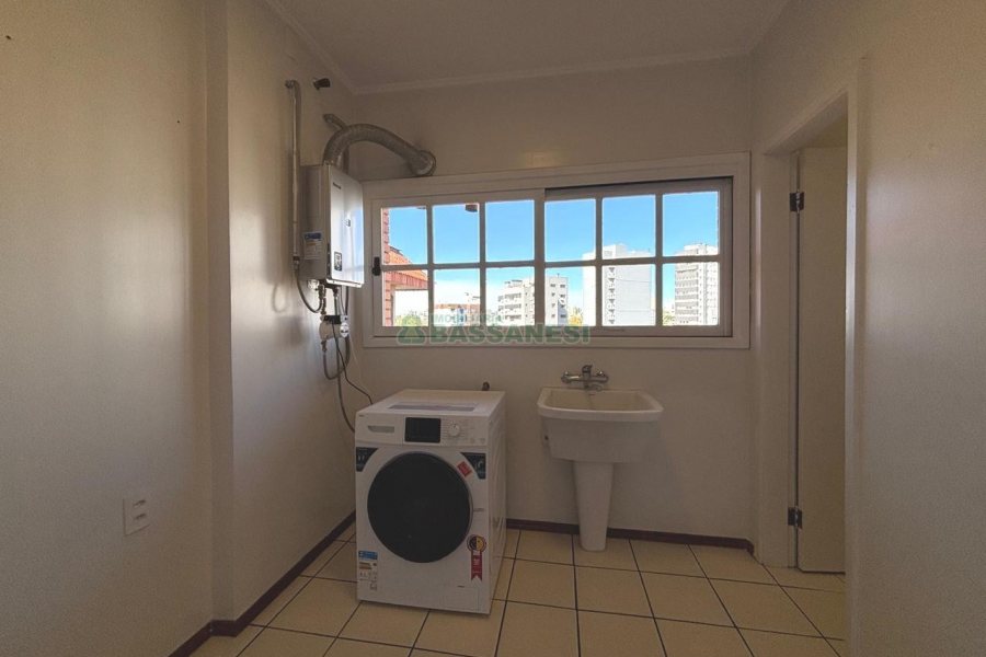 Apto Mobiliado com 300m², 4 dormitórios, 2 vagas, no bairro Jardim América em Caxias do Sul para Alugar ou Comprar
