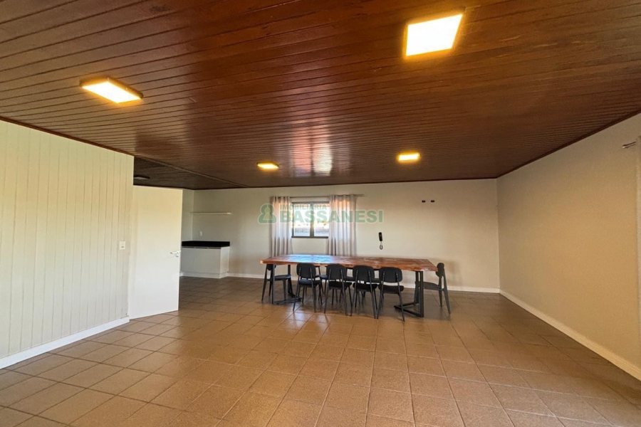Apto Mobiliado com 300m², 4 dormitórios, 2 vagas, no bairro Jardim América em Caxias do Sul para Alugar ou Comprar