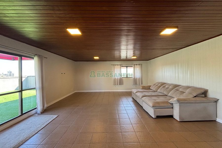 Apto Mobiliado com 300m², 4 dormitórios, 2 vagas, no bairro Jardim América em Caxias do Sul para Alugar ou Comprar