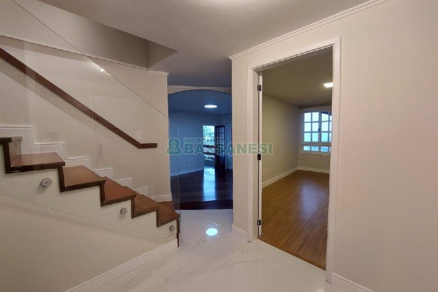 Apto/Cobertura com 299m², 4 dormitórios, 2 vagas, no bairro Jardim América em Caxias do Sul para Comprar