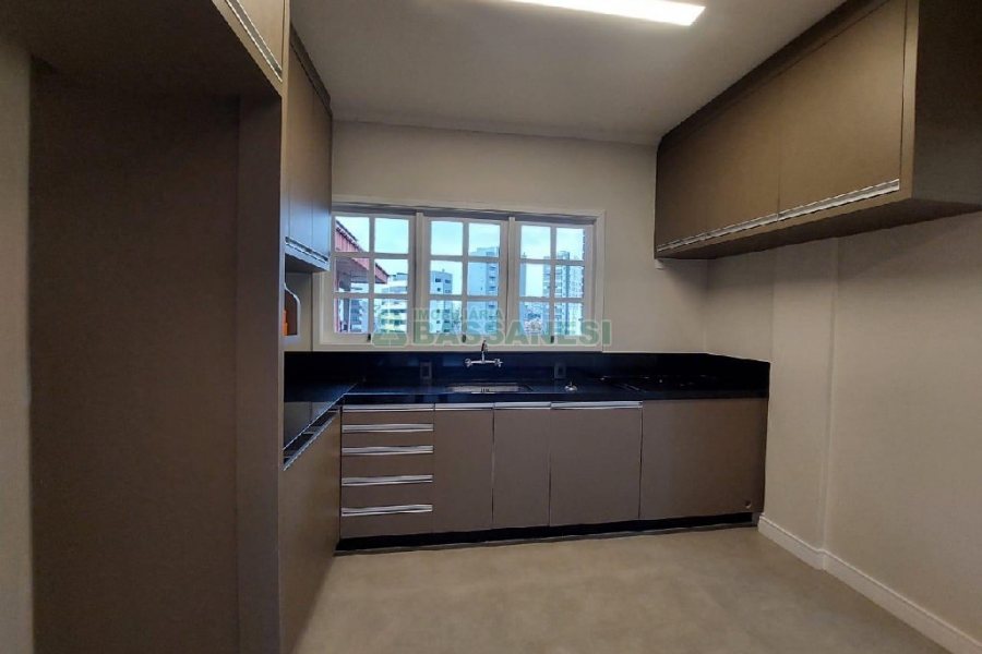 Apto/Cobertura com 299m², 4 dormitórios, 2 vagas, no bairro Jardim América em Caxias do Sul para Comprar