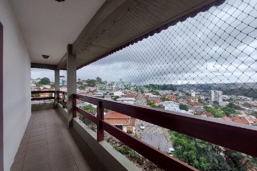 Apto/Cobertura com 299m², 4 dormitórios, 2 vagas, no bairro Jardim América em Caxias do Sul para Comprar