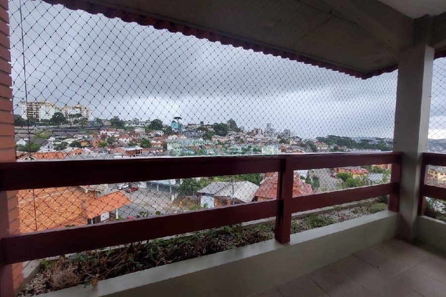 Apto/Cobertura com 299m², 4 dormitórios, 2 vagas, no bairro Jardim América em Caxias do Sul para Comprar
