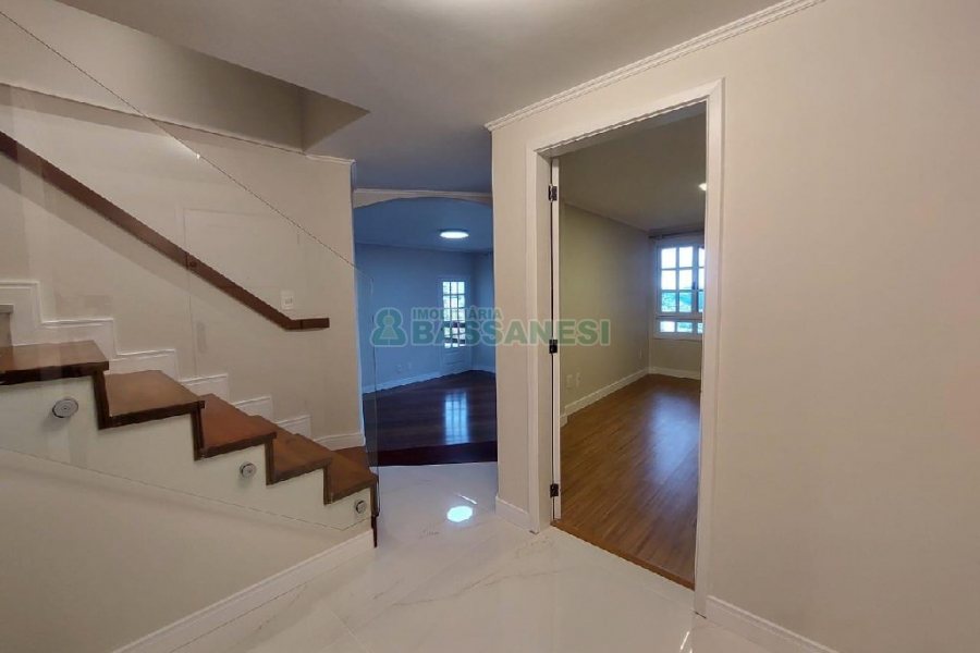 Apto/Cobertura com 299m², 4 dormitórios, 2 vagas, no bairro Jardim América em Caxias do Sul para Comprar