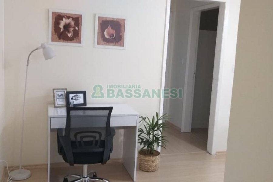 Apartamento com 60m², 2 dormitórios, 1 vaga, no bairro Centro em Caxias do Sul para Comprar