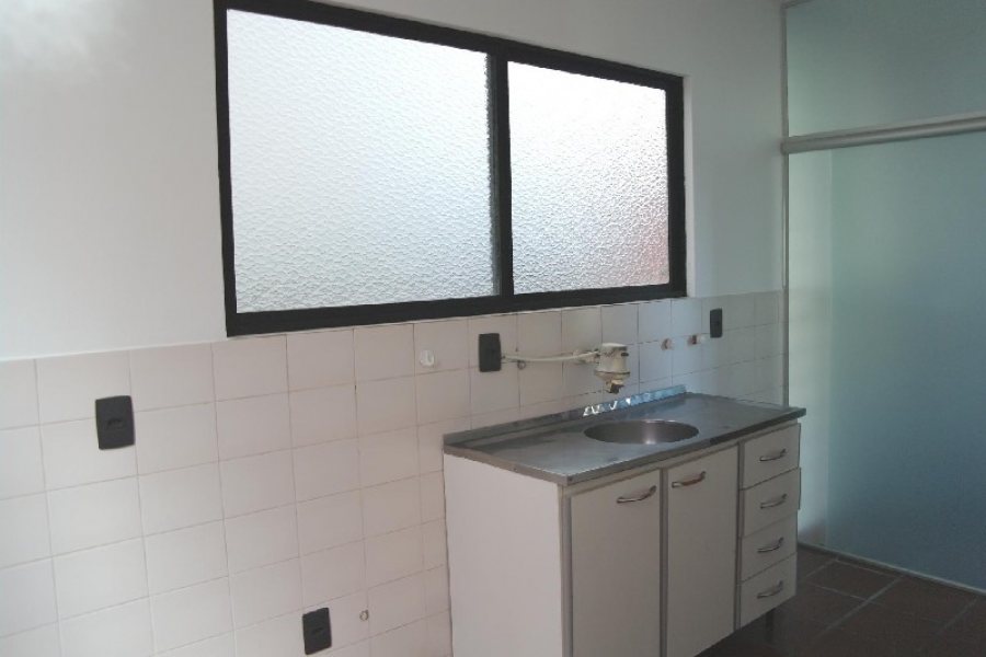 Apartamento com 60m², 1 dormitório, no bairro Centro em Caxias do Sul para Alugar