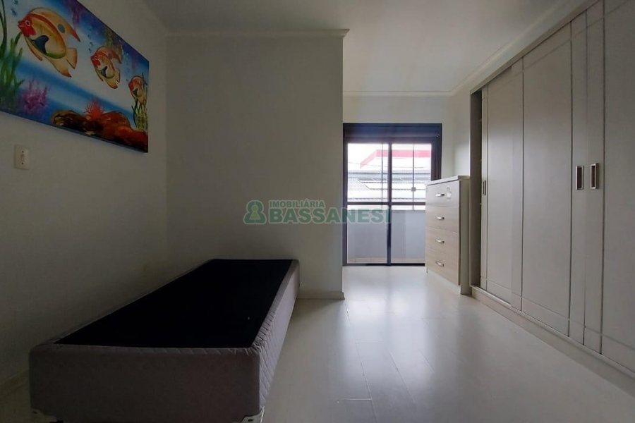 Apto Mobiliado com 100m², 2 dormitórios, 1 vaga, no bairro Sagrada Família em Caxias do Sul para Comprar