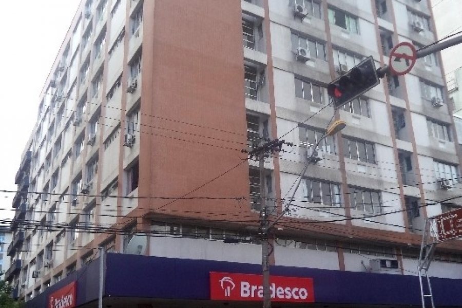 Sala com 26m², no bairro Centro em Caxias do Sul para Alugar