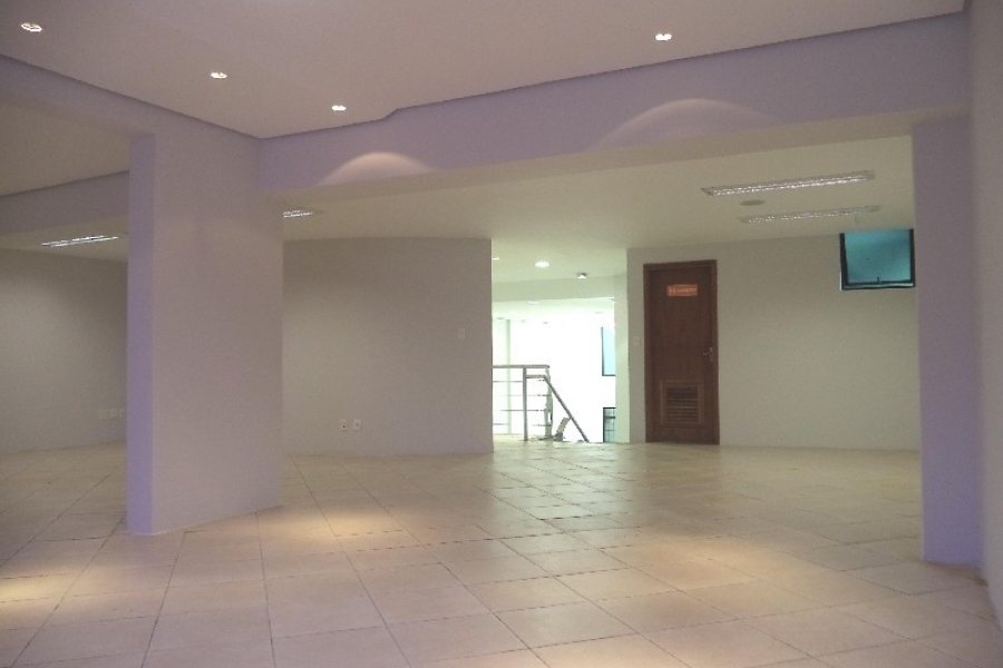 Loja com 420m², no bairro Centro em Caxias do Sul para Alugar