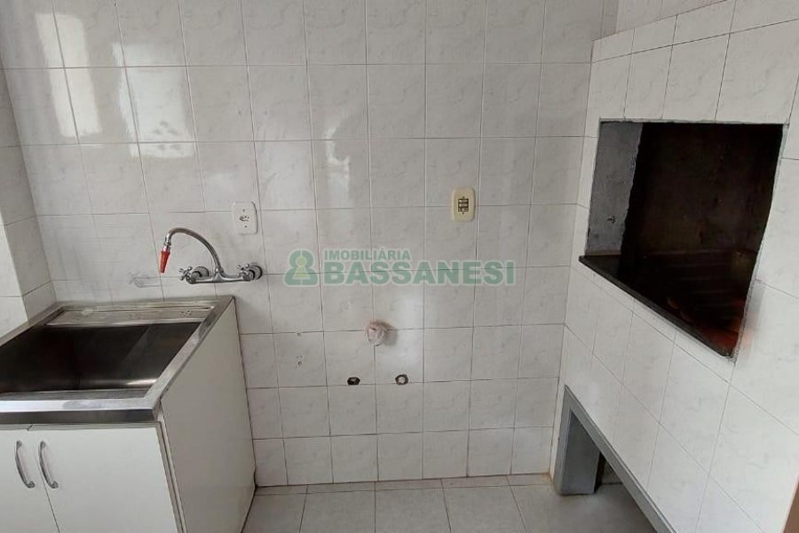 Apto Mobiliado com 93m², 3 dormitórios, 1 vaga, no bairro São Pelegrino em Caxias do Sul para Comprar