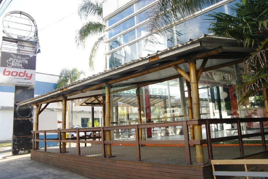 Loja com 360m², no bairro São Pelegrino em Caxias do Sul para Alugar