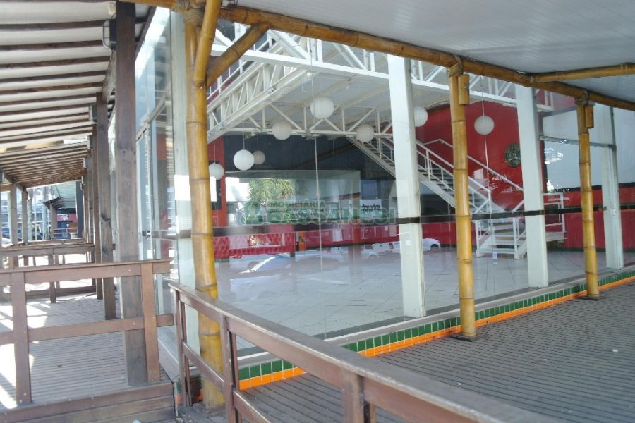 Loja com 360m², no bairro São Pelegrino em Caxias do Sul para Alugar
