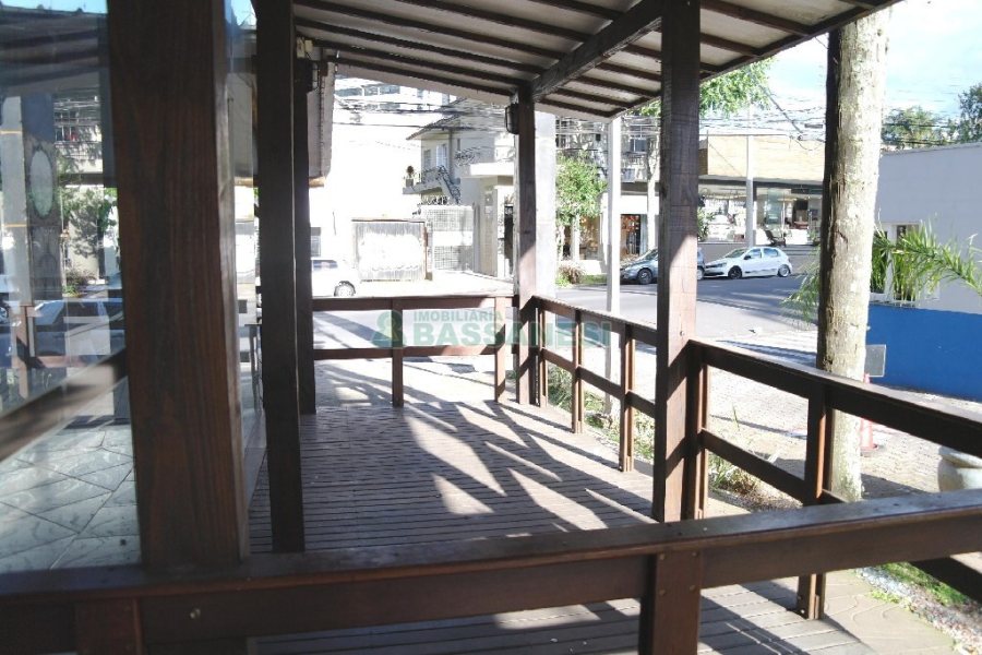 Loja com 360m², no bairro São Pelegrino em Caxias do Sul para Alugar