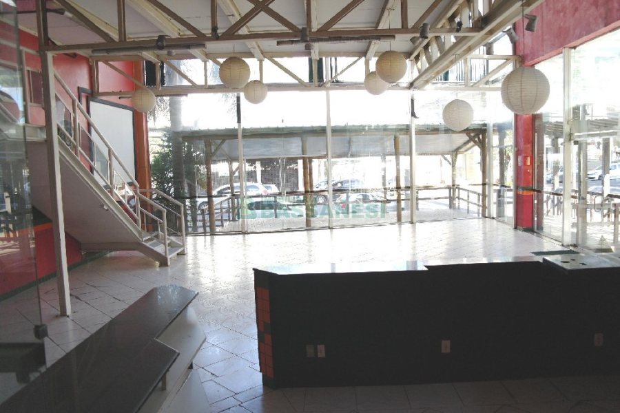 Loja com 360m², no bairro São Pelegrino em Caxias do Sul para Alugar