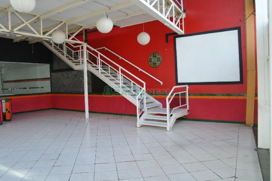 Loja com 360m², no bairro São Pelegrino em Caxias do Sul para Alugar
