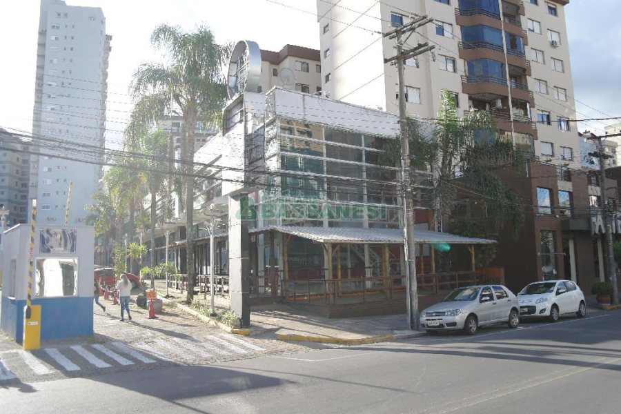 Loja com 360m², no bairro São Pelegrino em Caxias do Sul para Alugar