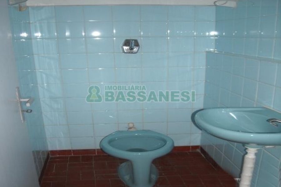 Loja com 86m², no bairro Centro em Caxias do Sul para Alugar