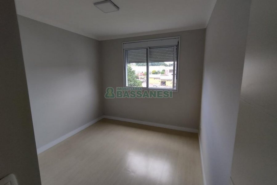 Apartamento com 66m², 2 dormitórios, 2 vagas, no bairro Interlagos em Caxias do Sul para Alugar
