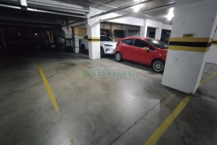 Apartamento com 66m², 2 dormitórios, 2 vagas, no bairro Interlagos em Caxias do Sul para Alugar
