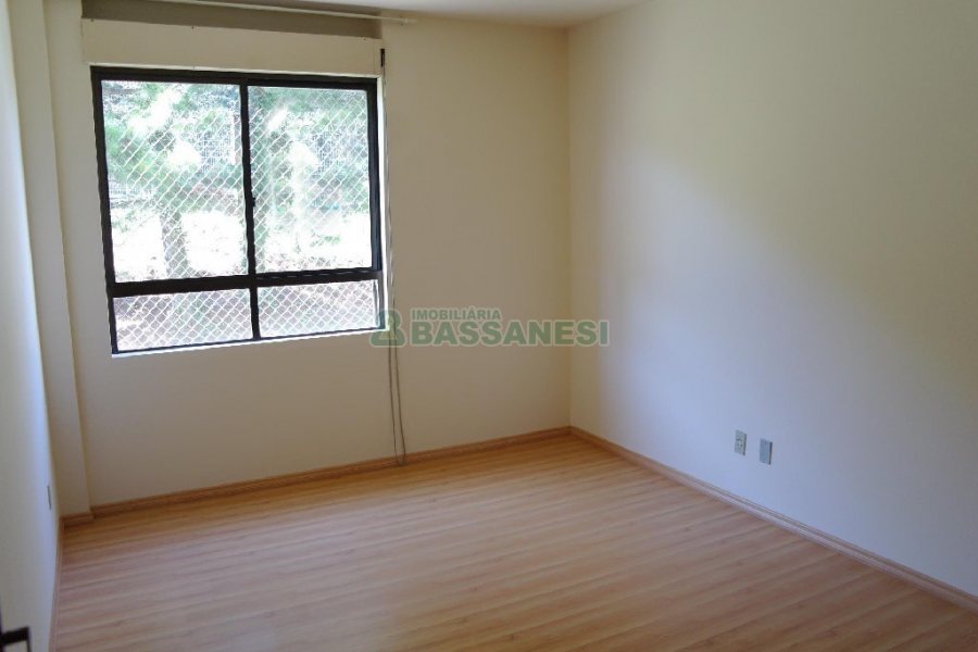 Apartamento com 98m², 2 dormitórios, 1 vaga, no bairro Lourdes em Caxias do Sul para Alugar