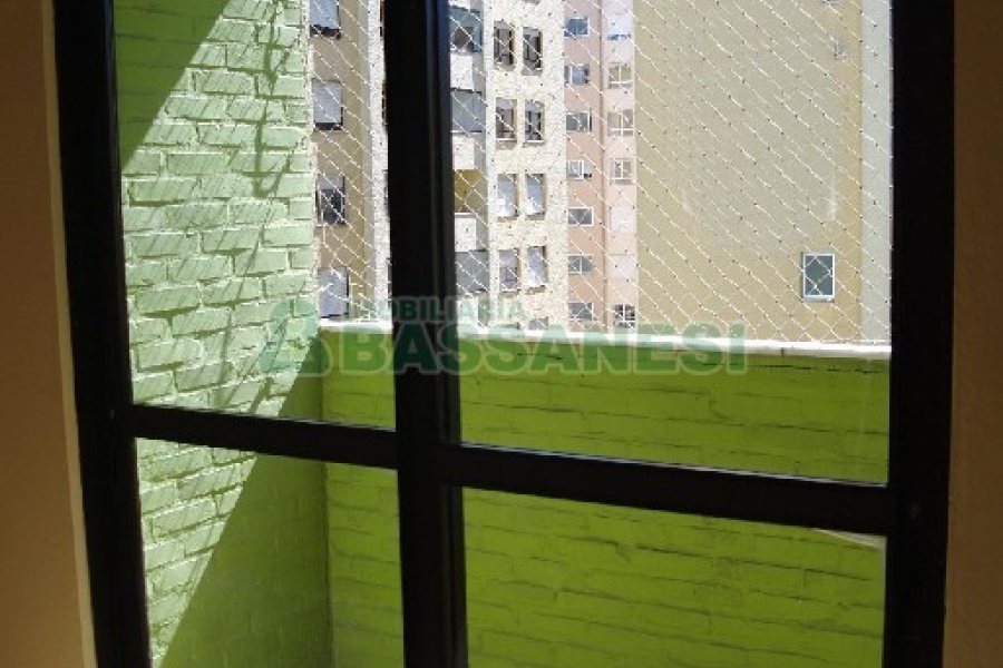 Apartamento com 98m², 2 dormitórios, 1 vaga, no bairro Lourdes em Caxias do Sul para Alugar