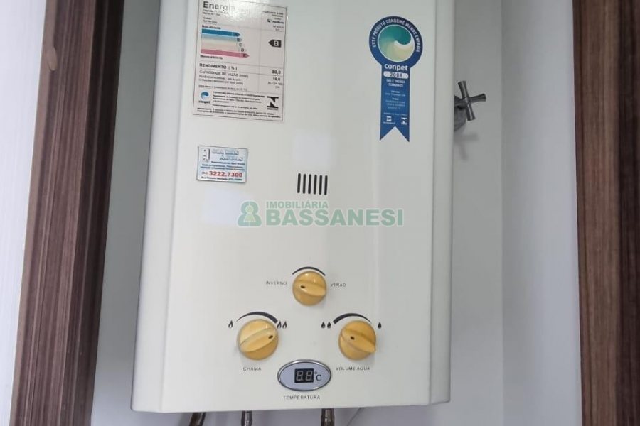 Apto Mobiliado com 61m², 2 dormitórios, 2 vagas, no bairro Panazzolo em Caxias do Sul para Comprar