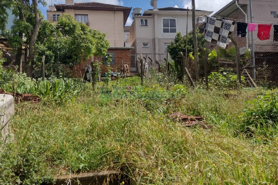 Casa com 90m², 2 dormitórios, no bairro Rio Branco em Caxias do Sul para Comprar