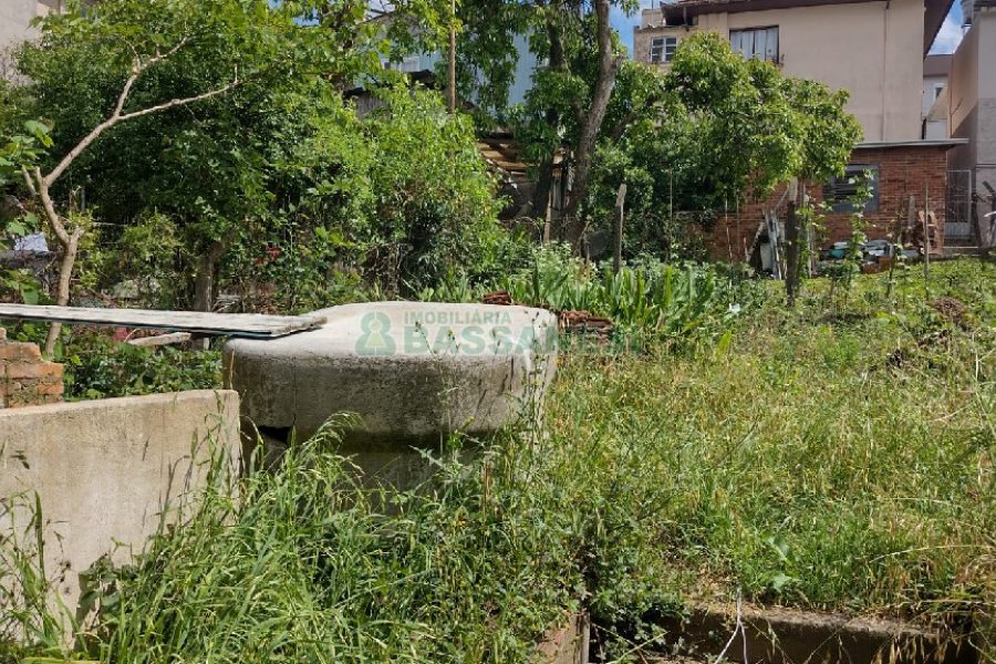 Casa com 90m², 2 dormitórios, no bairro Rio Branco em Caxias do Sul para Comprar