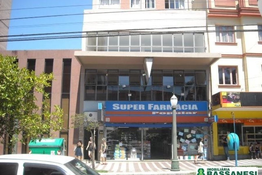 Sala com 168m², no bairro Centro em Caxias do Sul para Alugar