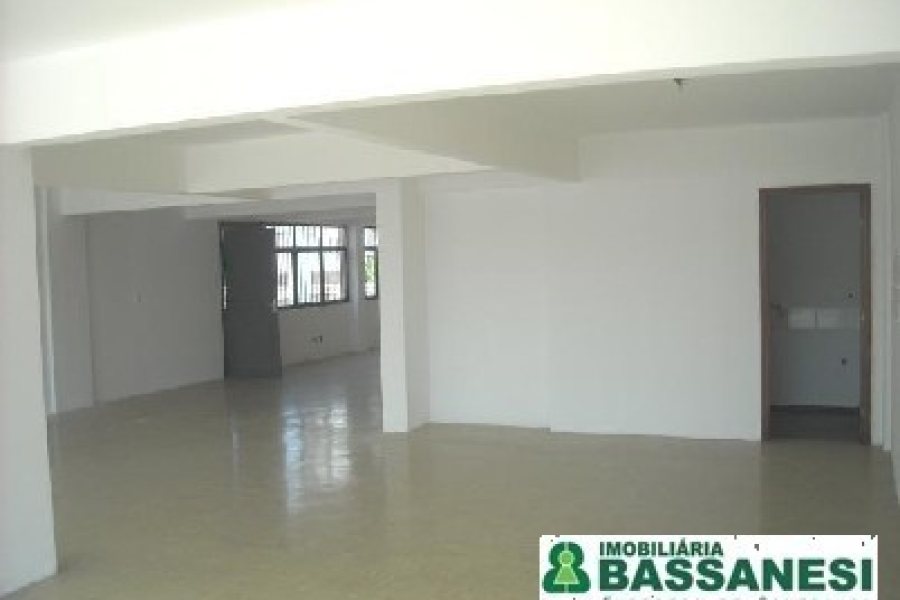 Sala com 168m², no bairro Centro em Caxias do Sul para Alugar