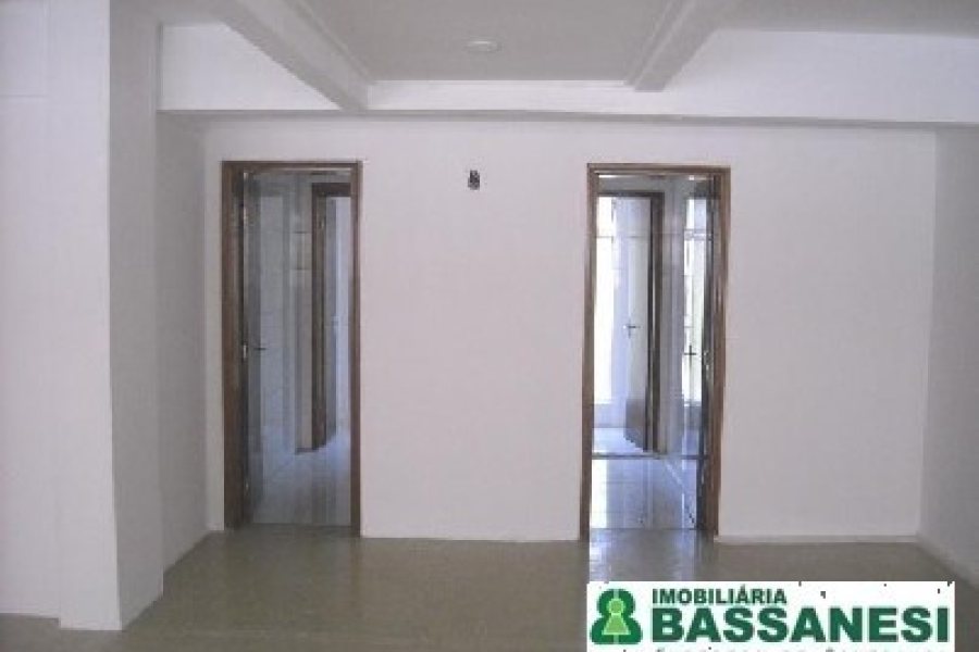 Sala com 168m², no bairro Centro em Caxias do Sul para Alugar