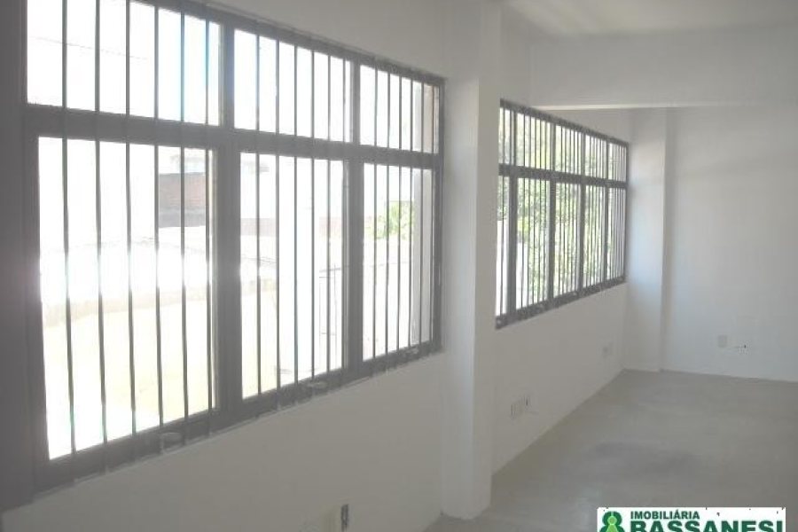 Sala com 168m², no bairro Centro em Caxias do Sul para Alugar