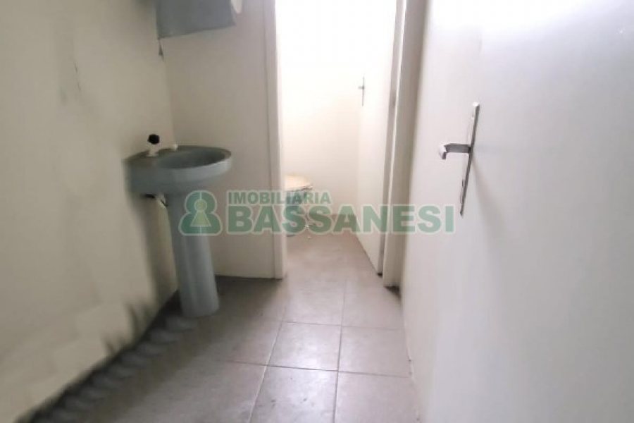 Loja com 72m², no bairro Rio Branco em Caxias do Sul para Alugar