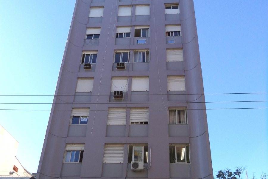 Apto Mobiliado com 45m², 1 dormitório, no bairro Centro em Caxias do Sul para Alugar