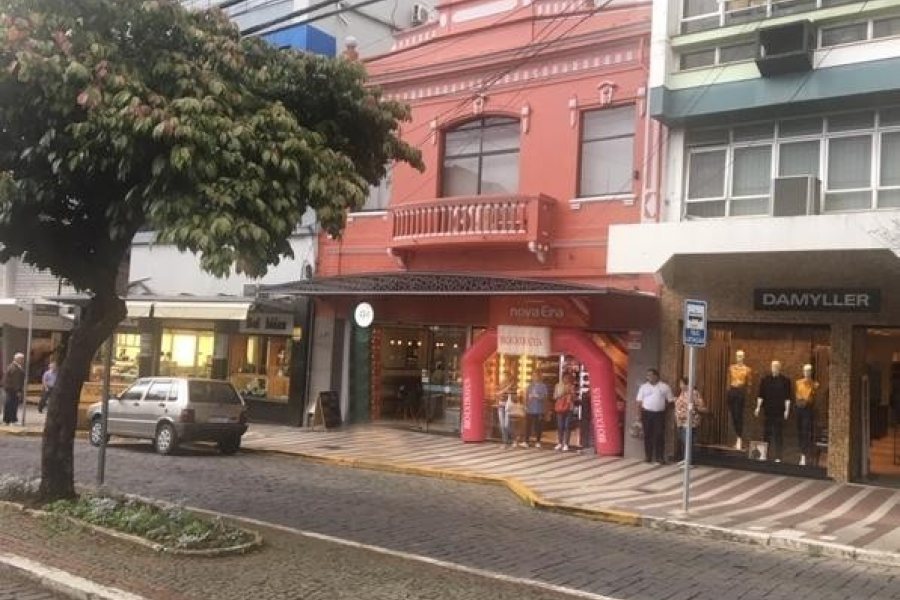Loja com 32m², no bairro Centro em Caxias do Sul para Alugar