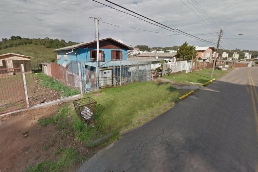 Terreno com 360m², 2 vagas, no bairro Centenario em Caxias do Sul para Alugar