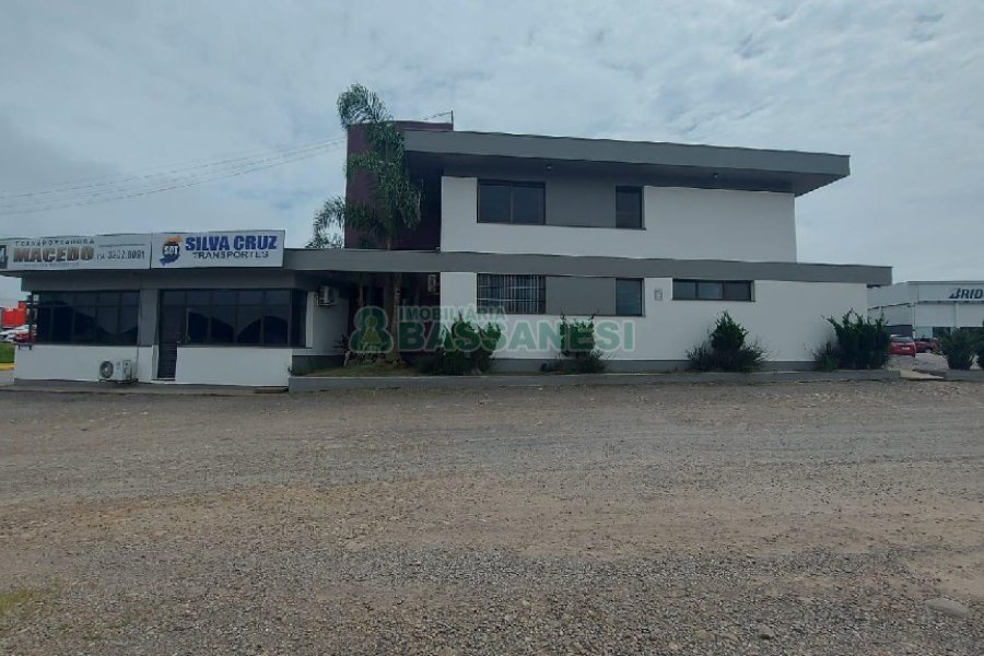 Loja com 126m², no bairro Santa Fé em Caxias do Sul para Alugar