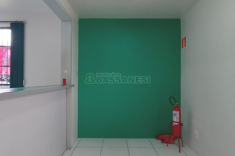 Loja com 126m², no bairro Santa Fé em Caxias do Sul para Alugar