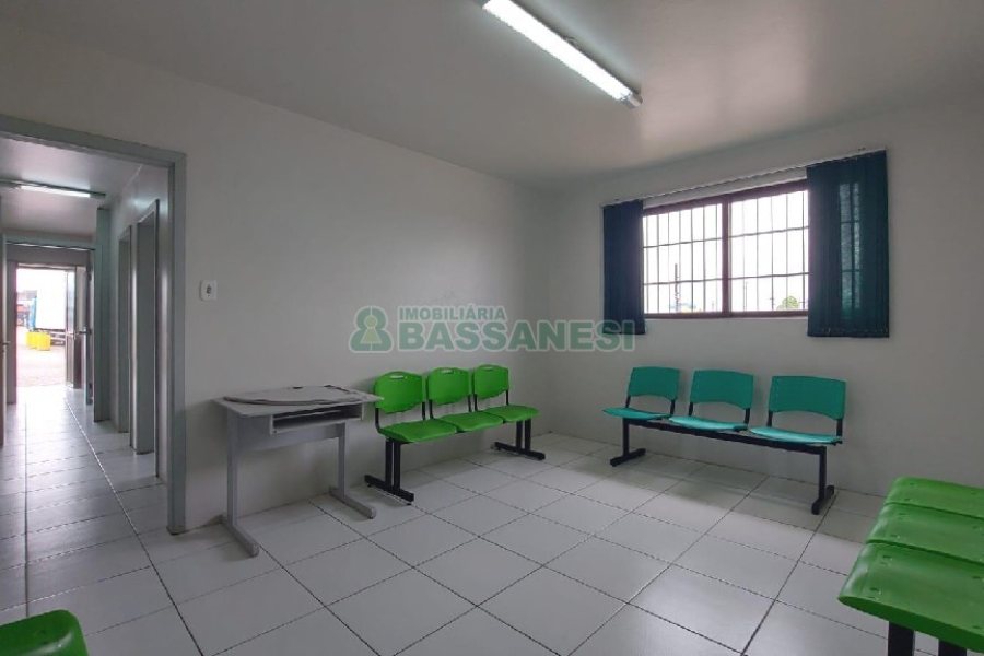 Loja com 126m², no bairro Santa Fé em Caxias do Sul para Alugar