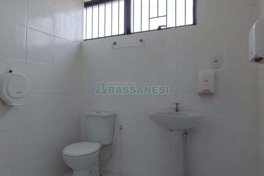 Loja com 126m², no bairro Santa Fé em Caxias do Sul para Alugar