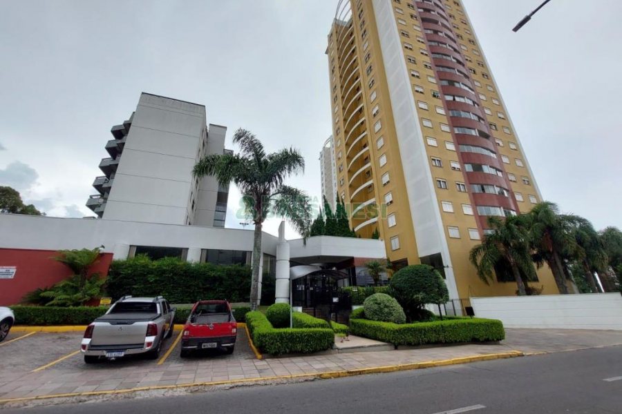 Apartamento com 90m², 3 dormitórios, 2 vagas, no bairro Rio Branco em Caxias do Sul para Alugar