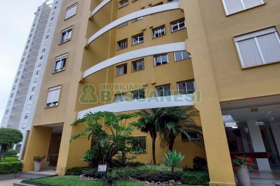 Apartamento com 90m², 3 dormitórios, 2 vagas, no bairro Rio Branco em Caxias do Sul para Alugar