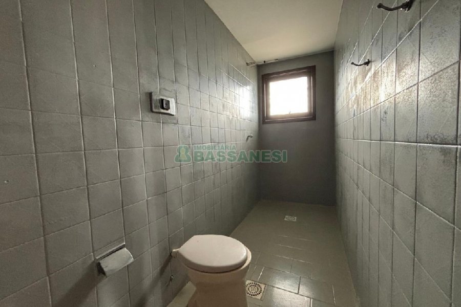 Apartamento com 180m², 4 dormitórios, 1 vaga, no bairro De Lazzer em Caxias do Sul para Alugar