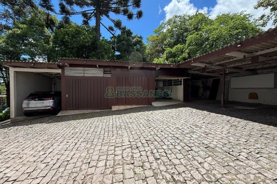 Apartamento com 180m², 4 dormitórios, 1 vaga, no bairro De Lazzer em Caxias do Sul para Alugar
