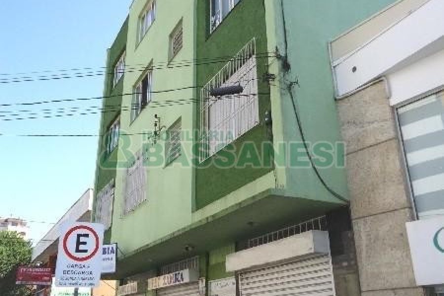 Loja com 34m², no bairro Centro em Caxias do Sul para Alugar