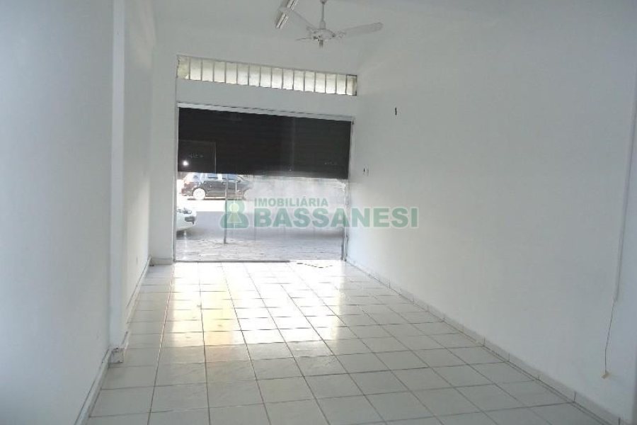 Loja com 34m², no bairro Centro em Caxias do Sul para Alugar